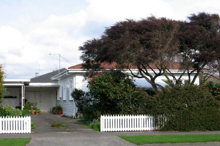 Photo of property in 176 College Street, Awapuni, Palmerston North, 4412