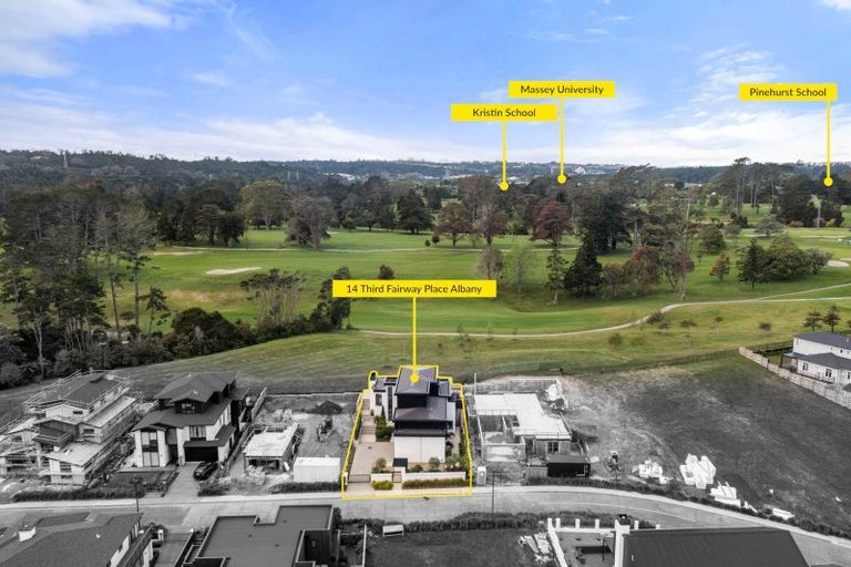 Photo of property in 14 Third Fairway Place, Albany, Auckland, 0632