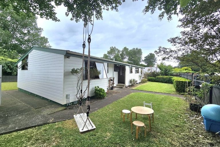 Photo of property in 12 Heaphy Street, Westown, New Plymouth, 4310