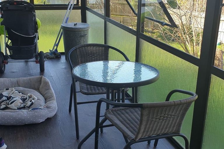 Photo of property in 13 Toporoa View, Ascot Park, Porirua, 5024