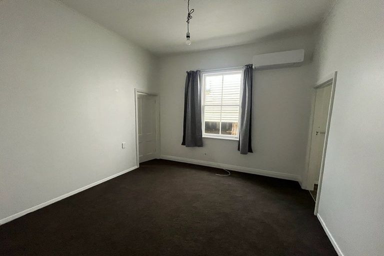 Photo of property in 12 Devon Street, Aro Valley, Wellington, 6021