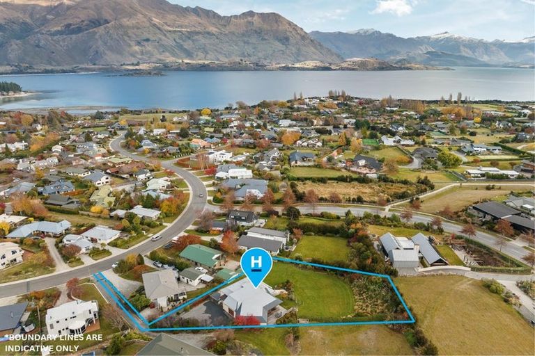 Photo of property in 98 Hunter Crescent, Wanaka, 9305