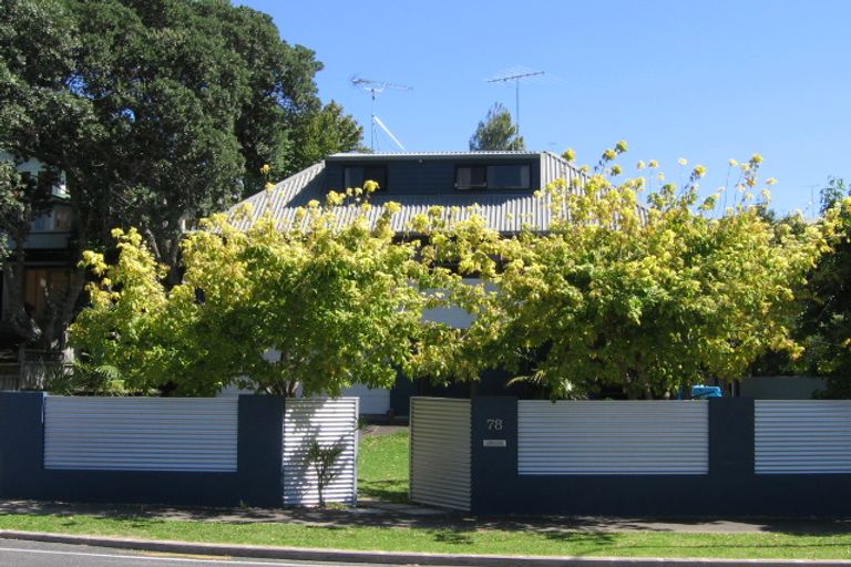 Photo of property in 78 Beach Road, Castor Bay, Auckland, 0620