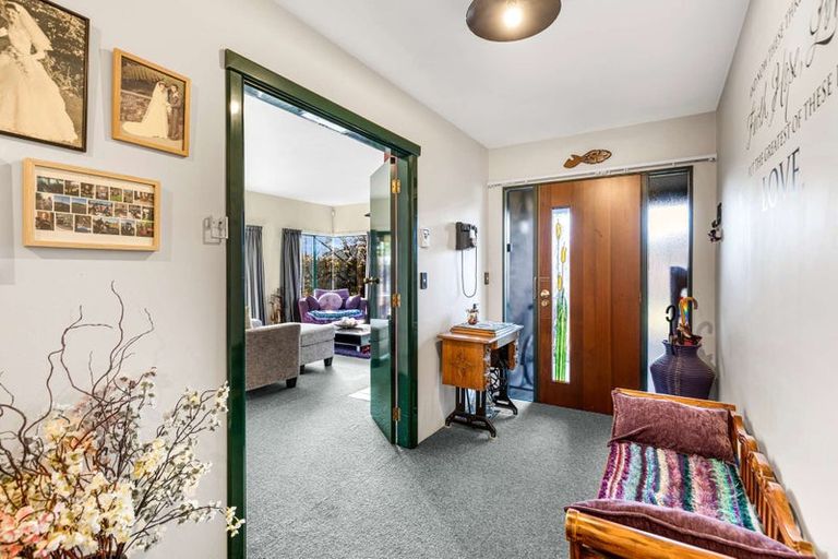 Photo of property in 1 Strachan Way, Highbury, Palmerston North, 4412