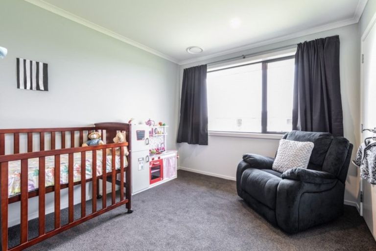 Photo of property in 37 Mike Smith Drive, Cambridge, 3434