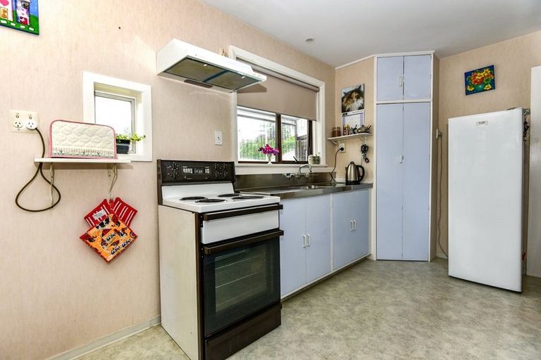 Photo of property in 6 Hillary Crescent, Upper Riccarton, Christchurch, 8041