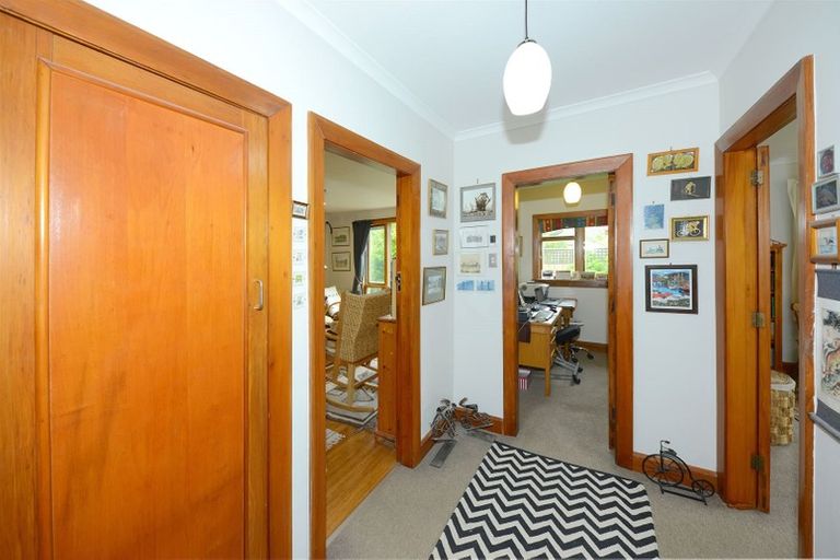 Photo of property in 2/47a Ashgrove Terrace, Somerfield, Christchurch, 8024