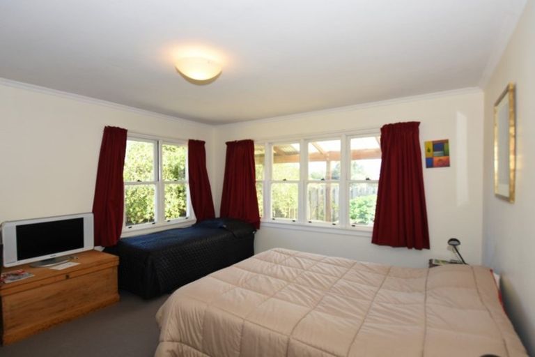 Photo of property in 5 Strasbourge Street, Martinborough, 5711