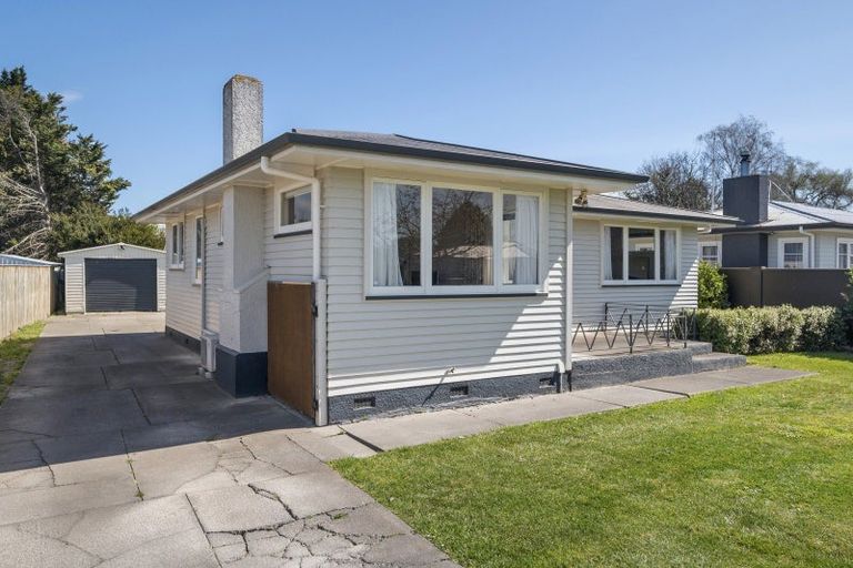 Photo of property in 28 Upham Street, Havelock North, 4130
