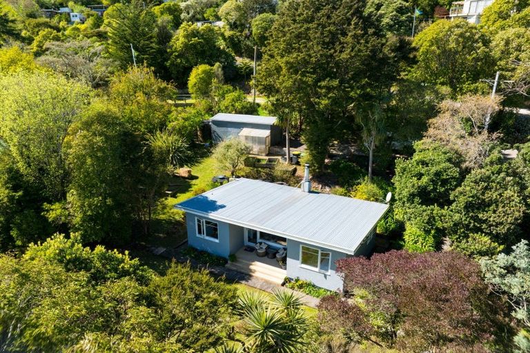 Photo of property in 10 Crescent Street, Purakaunui, Port Chalmers, 9081