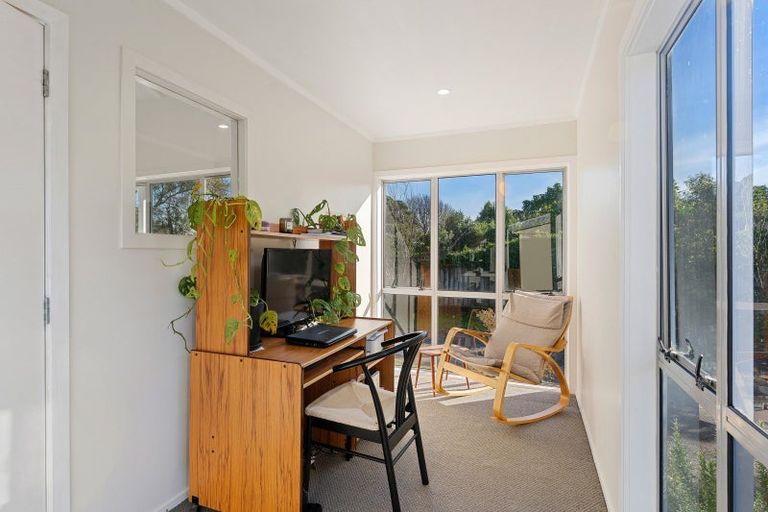 Photo of property in 285 Te Moana Road, Waikanae, 5036