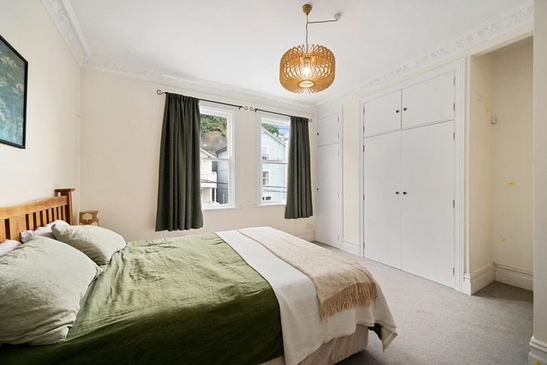 Photo of property in 141 Aro Street, Aro Valley, Wellington, 6021