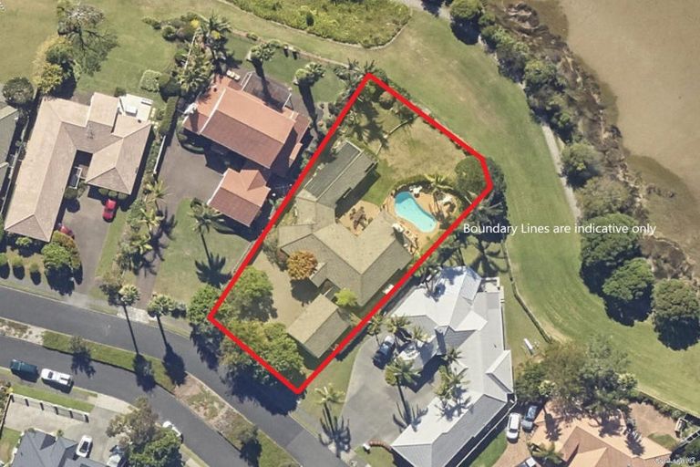 Photo of property in 84 Rushgreen Avenue, Pahurehure, Papakura, 2113