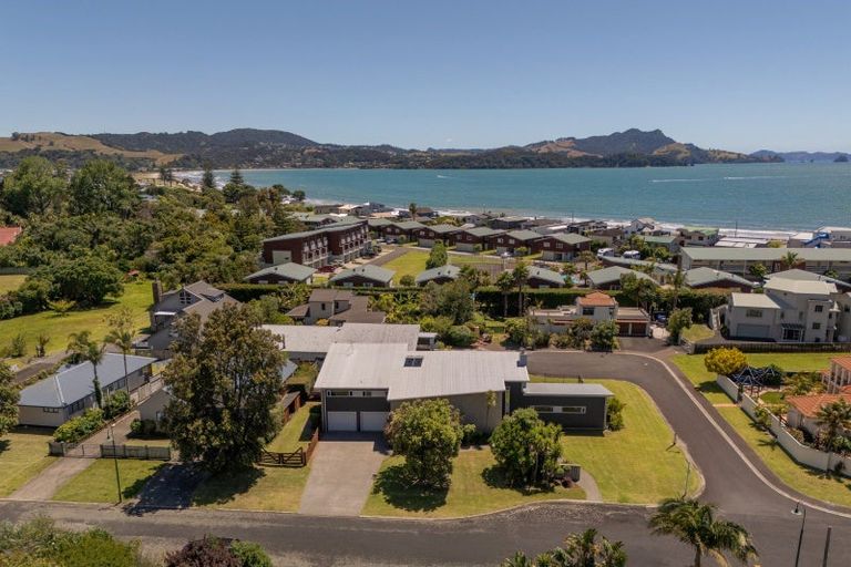 Photo of property in 1 School House Lane, Whitianga, 3510