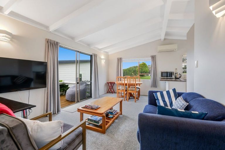 Photo of property in 4 Fidelis Avenue, Snells Beach, 0920