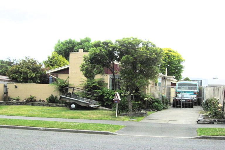 Photo of property in 3 Bayswater Crescent, Bromley, Christchurch, 8062