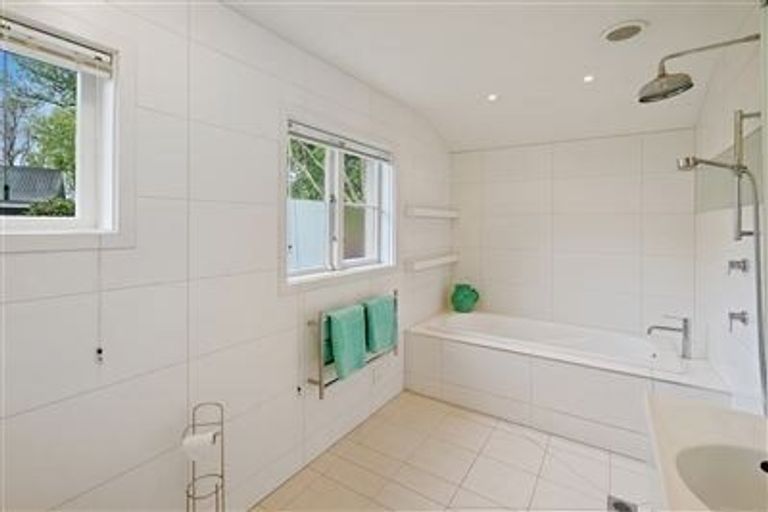 Photo of property in 173a Springfield Road, St Albans, Christchurch, 8014