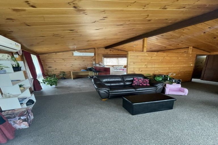 Photo of property in 89 Kaimanawa Street, Kelvin Grove, Palmerston North, 4414