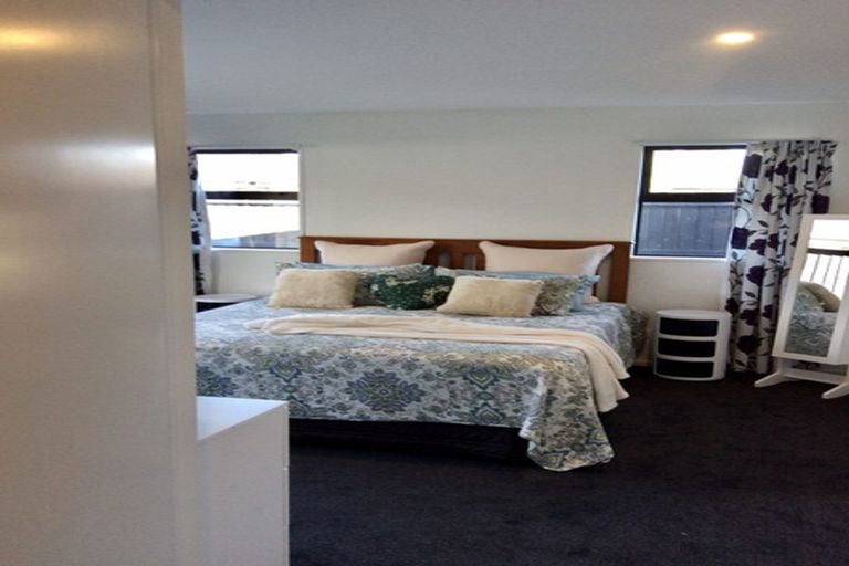 Photo of property in 28 Tara Crescent, Woodend, 7610