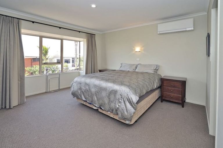 Photo of property in 11 Marnane Terrace, St Andrews, Hamilton, 3200