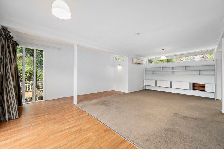 Photo of property in 3 Mamaku Grove, Khandallah, Wellington, 6035