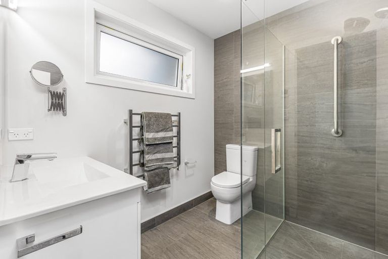 Photo of property in 56 Kia Ora Road, Beach Haven, Auckland, 0626