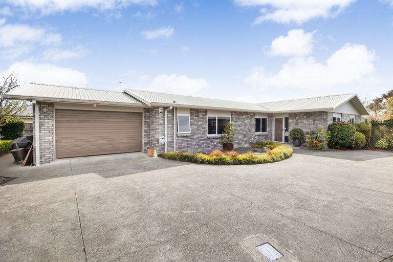 Photo of property in 27 Norfolk Crescent, Feilding, 4702