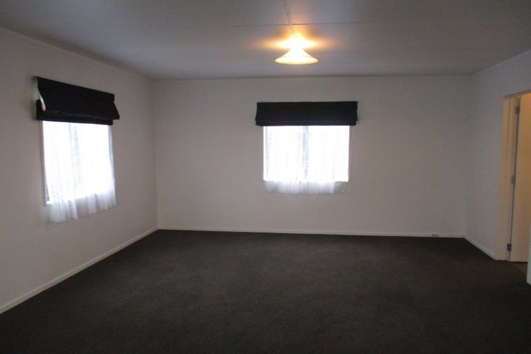 Photo of property in 16 Keeling Street, West End, Palmerston North, 4412