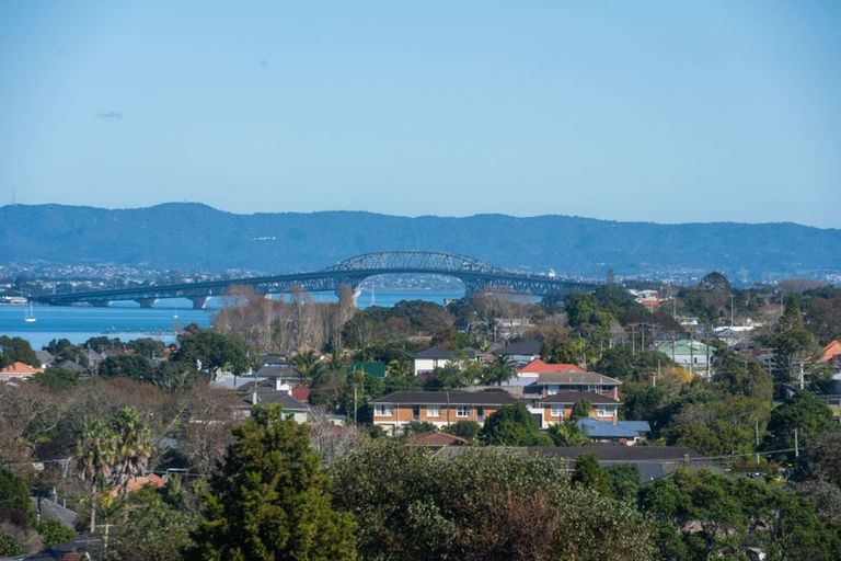 Photo of property in 44a Merani Street, Belmont, Auckland, 0622