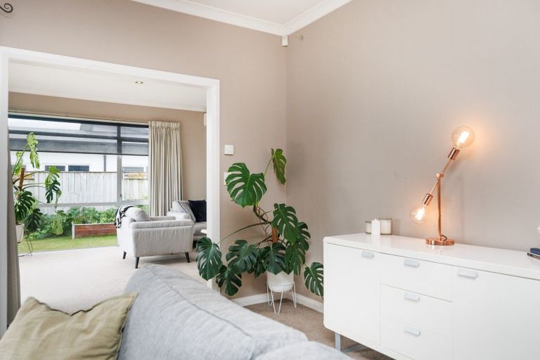 Photo of property in 5 Manhattan Court, Kelvin Grove, Palmerston North, 4414