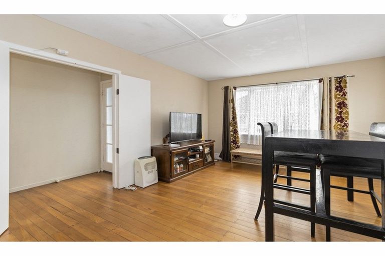 Photo of property in 2 Armstrong Street, Huntly, 3700