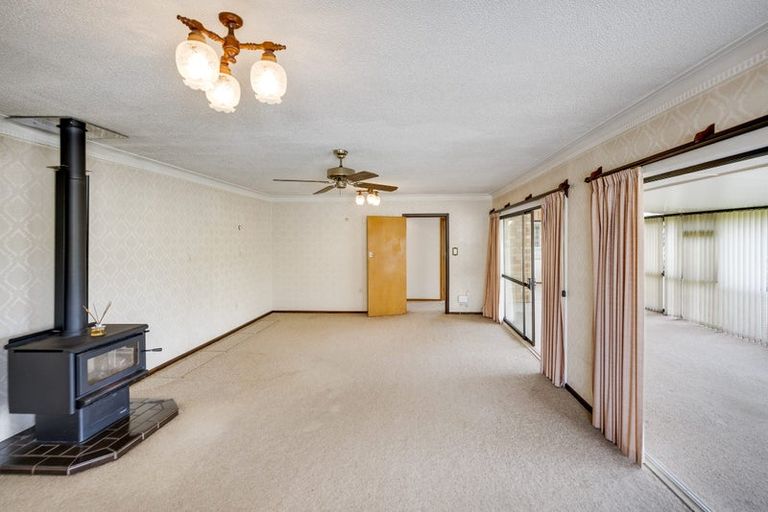 Photo of property in 12 Mill Road, Clive, 4102