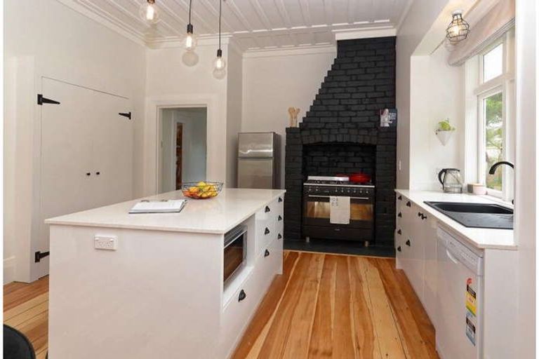 Photo of property in 932 Heaphy Terrace, Fairfield, Hamilton, 3214