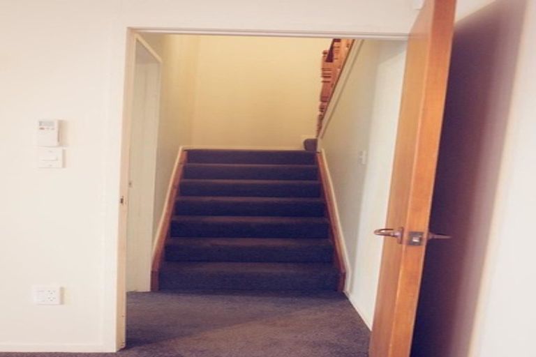 Photo of property in 62 Kohekohe Street, New Lynn, Auckland, 0600