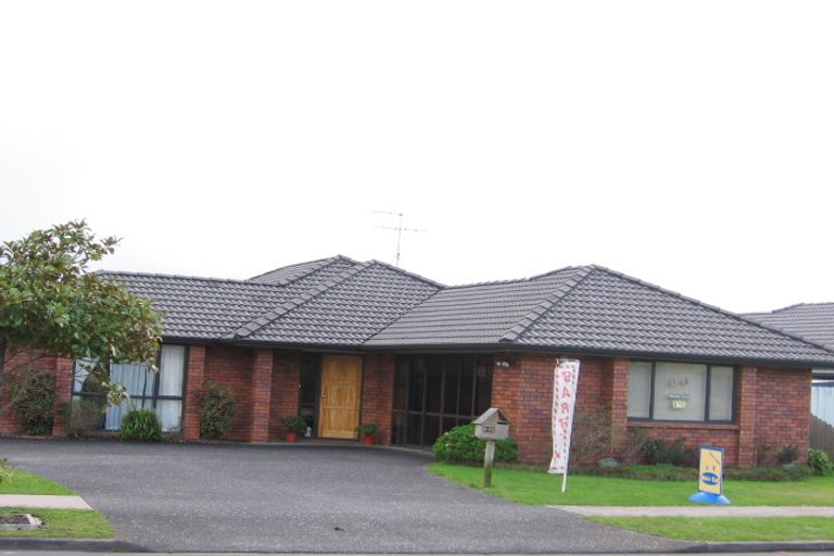 Photo of property in 233 Kilkenny Drive, East Tamaki Heights, Auckland, 2016