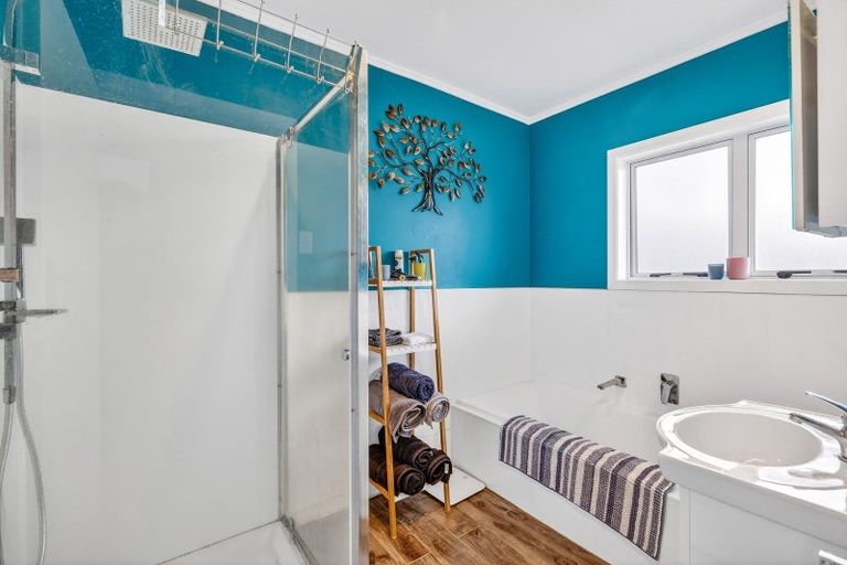 Photo of property in 22 Neal Street, Putaruru, 3411