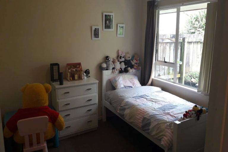 Photo of property in 6 Cretian Crescent, Henderson, Auckland, 0612