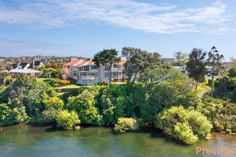 Photo of property in 3/17a Fenwick Avenue, Milford, Auckland, 0620