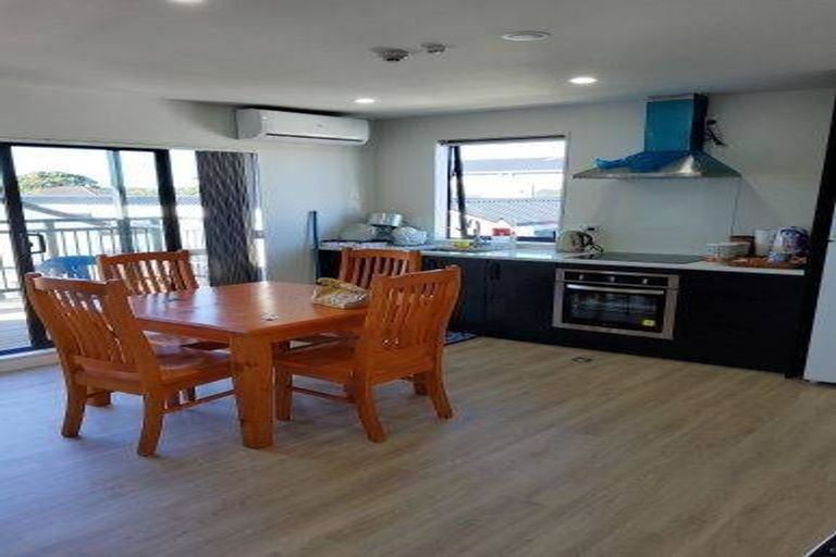 Photo of property in 3/151a Russell Road, Manurewa, Auckland, 2102