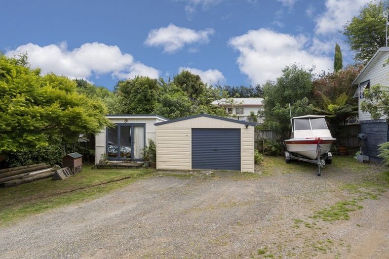 Photo of property in 4 Koutunui Road, Athenree, Katikati, 3177