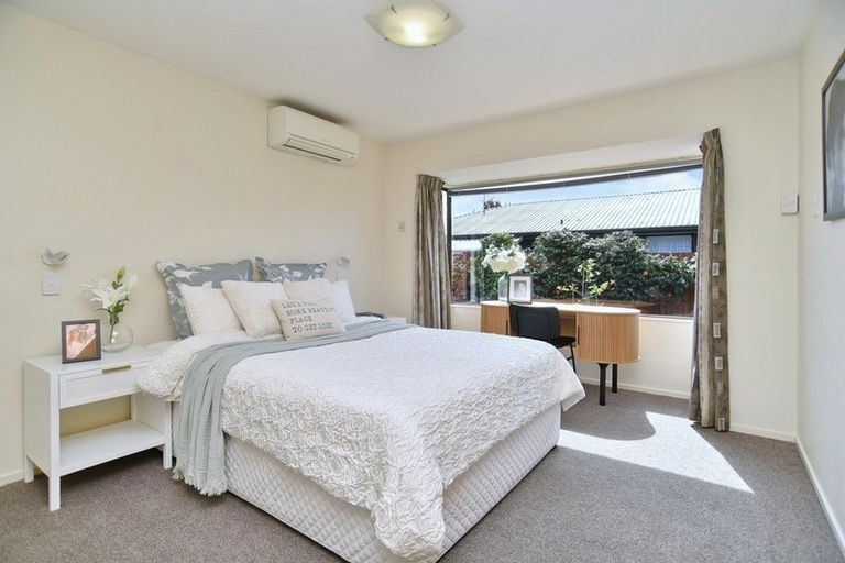 Photo of property in 7 Creese Place, Redwood, Christchurch, 8051