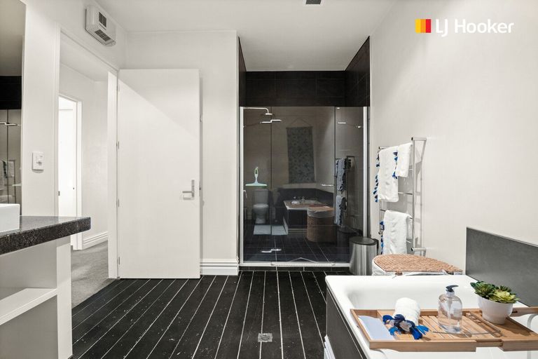 Photo of property in 2/49 Bond Street, Dunedin Central, Dunedin, 9016