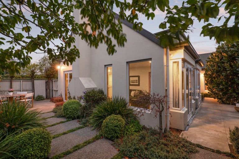 Photo of property in 1/29 Wroxton Terrace, Merivale, Christchurch, 8014