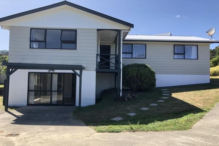 Photo of property in 9 Bluff Close, Kelson, Lower Hutt, 5010