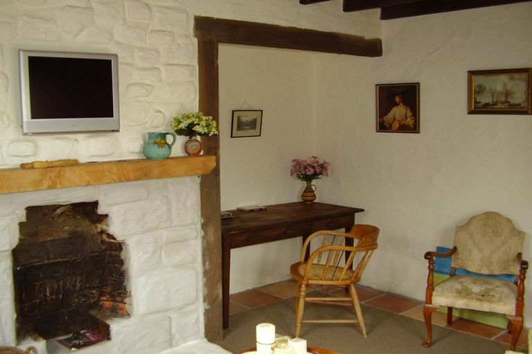 Photo of property in 27 Olliviers Road, Phillipstown, Christchurch, 8011