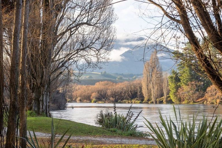 Photo of property in 72 Alison Avenue, Albert Town, Wanaka, 9305