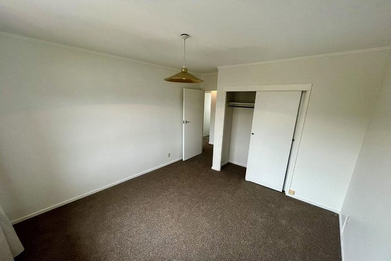 Photo of property in 3/124 Titirangi Road, New Lynn, Auckland, 0600