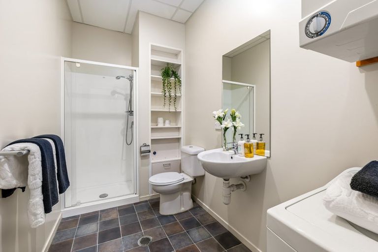 Photo of property in 11/28 The Avenue, Albany, Auckland, 0632