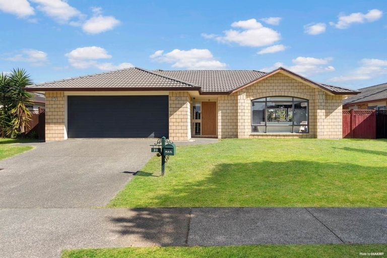 Photo of property in 36 Turnberry Drive, Wattle Downs, Auckland, 2103