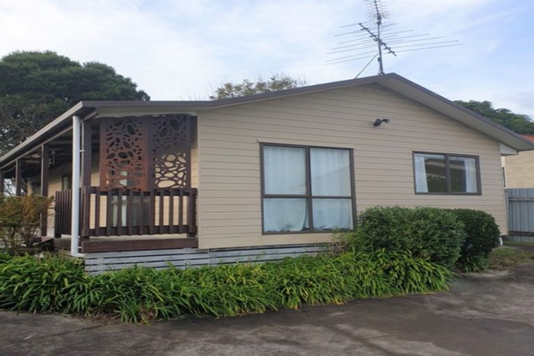 Photo of property in 15a Churchill Terrace, Waiuku, 2123